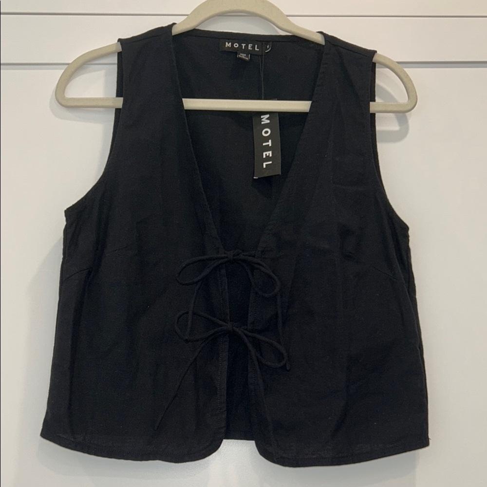 Motel Rocks Kayve Tie Front Top